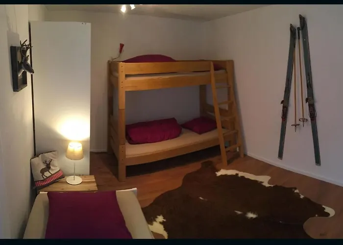 Alpenstrasse 4 Hotel *